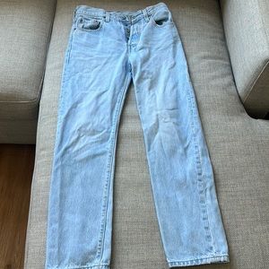 women’s 501 light wash Levi’s